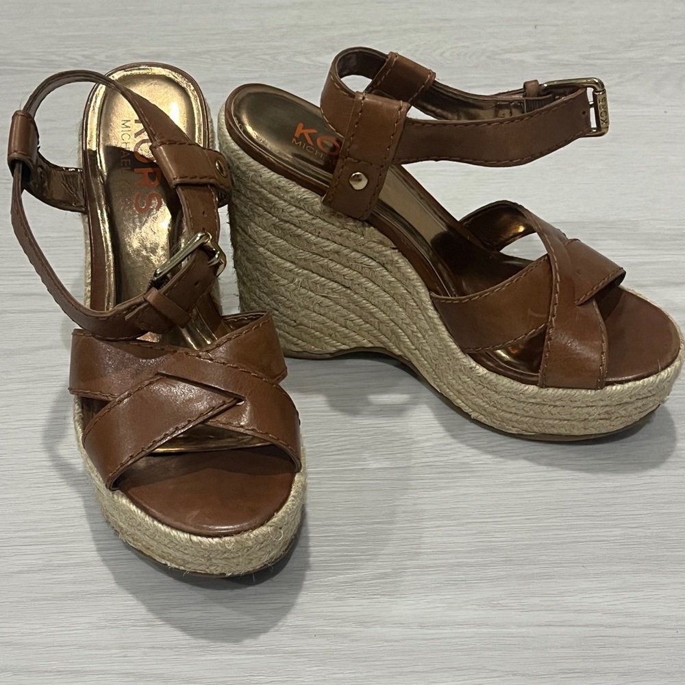 KORS Michael KORS 6.5 brown platform wedge.